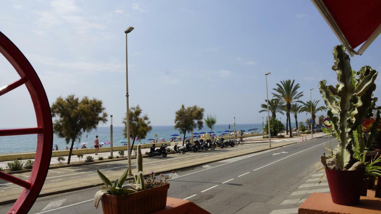 Апартаменты Blanes Beach Экстерьер фото